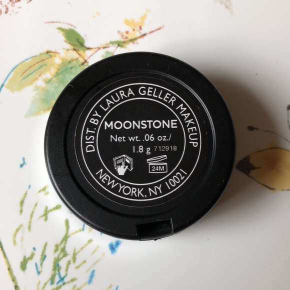 Bare Minerals Eyeshadow in Moonstone - Picture 3 of 3